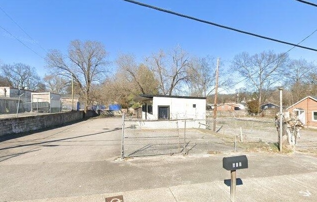 615 Douglas Ave, Nashville, TN à vendre - Photo principale – Image 1 sur 2