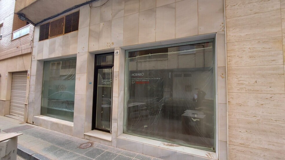 Local commercial dans El Ejido, Almería à vendre - Photo de l’immeuble – Image 2 sur 17