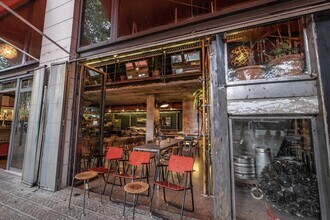 Local commercial dans Barcelone, Barcelona à louer Photo intérieure– Image 2 sur 13