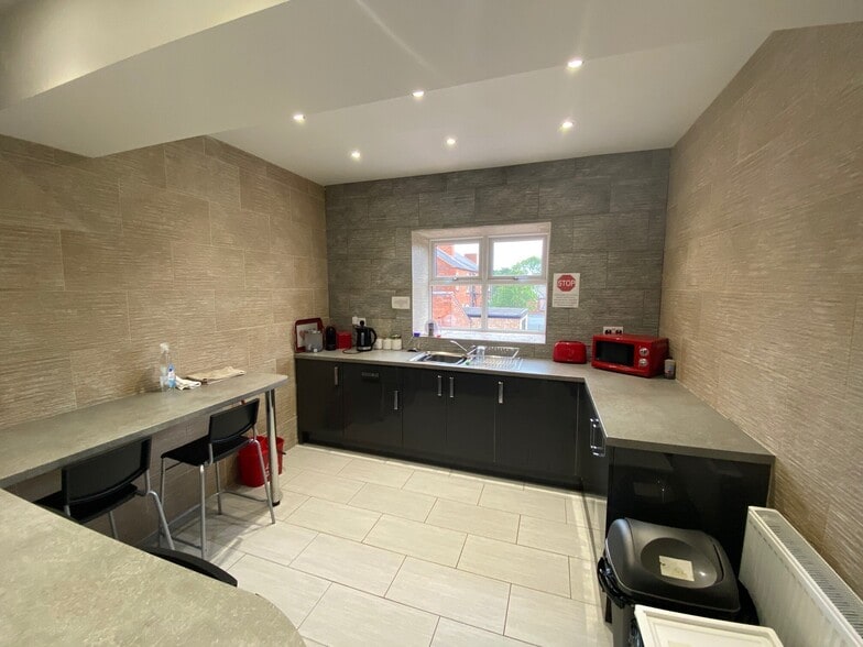 39 Main St, Kimberley à louer - Photo intérieure – Image 3 sur 4