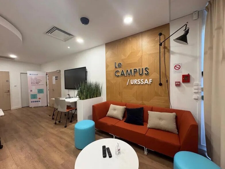 Bureau dans Nantes à vendre - Photo de l’immeuble – Image 2 sur 11