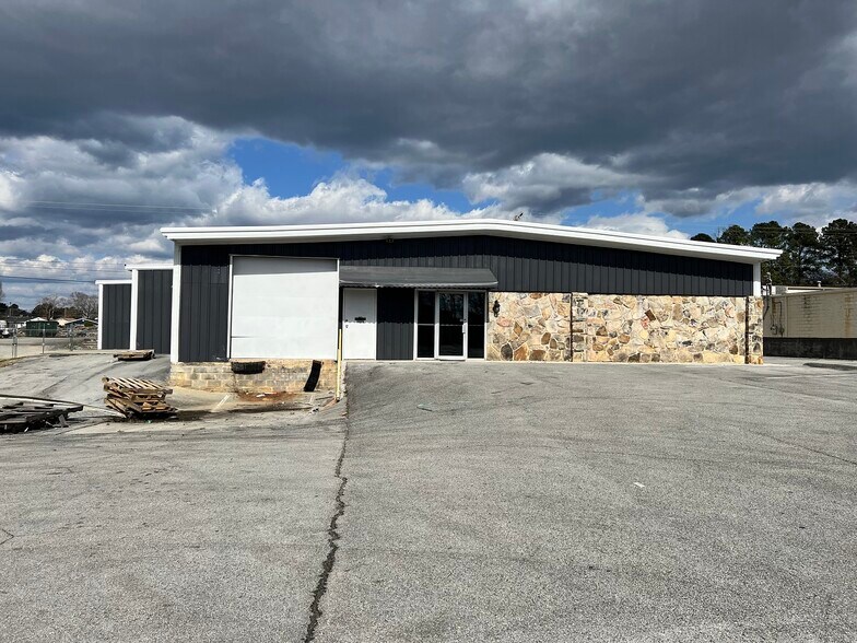 6125 Airways Blvd, Chattanooga, TN à louer - Photo de l’immeuble – Image 3 sur 11