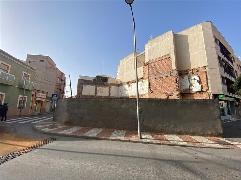 Calle Bartolomé Días, Roquetas de Mar, Almería à vendre - Photo principale – Image 2 sur 17