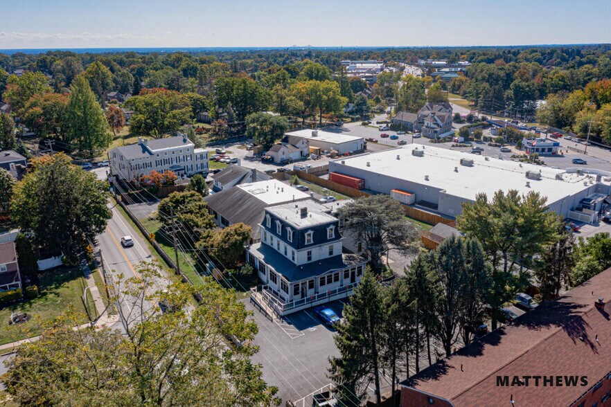 820 W Springfield Rd, Marple Township Delaware, PA à vendre - Photo de l’immeuble – Image 2 sur 3