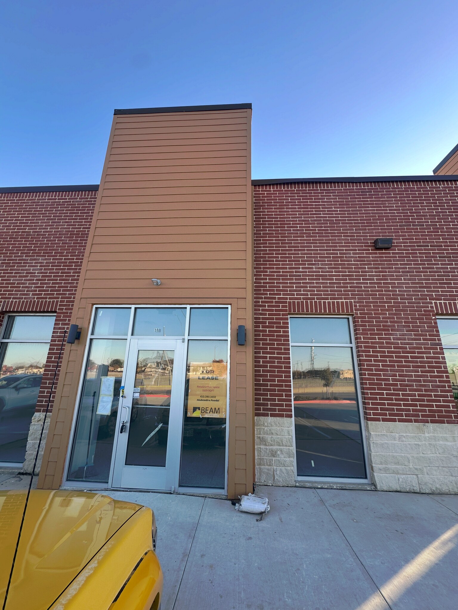 121 Airport Fwy, Euless, TX à louer Photo de l’immeuble– Image 1 sur 4