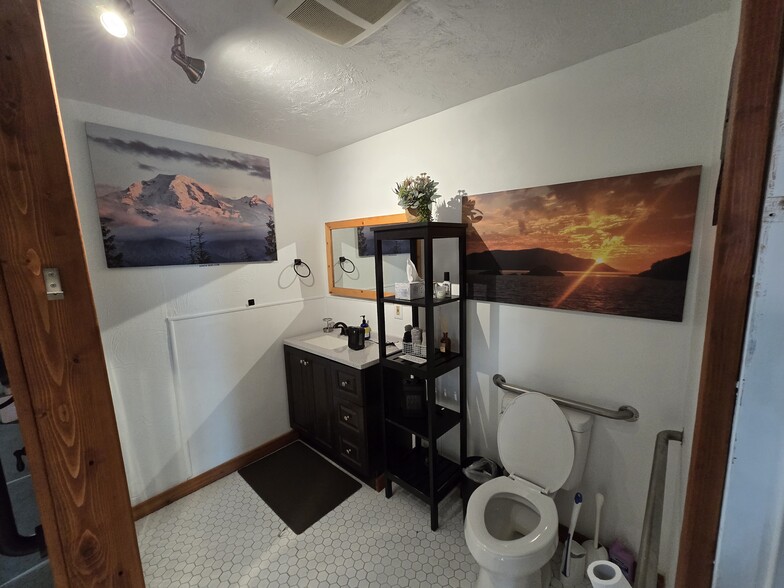 7471 Mt Baker Hwy, Maple Falls, WA à vendre - Photo intérieure – Image 3 sur 23