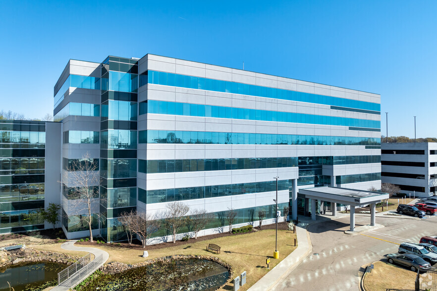 Dual Class A Offices w/ Strong Upside portefeuille de 2 biens à vendre sur LoopNet.fr - Photo de l’immeuble – Image 3 sur 43