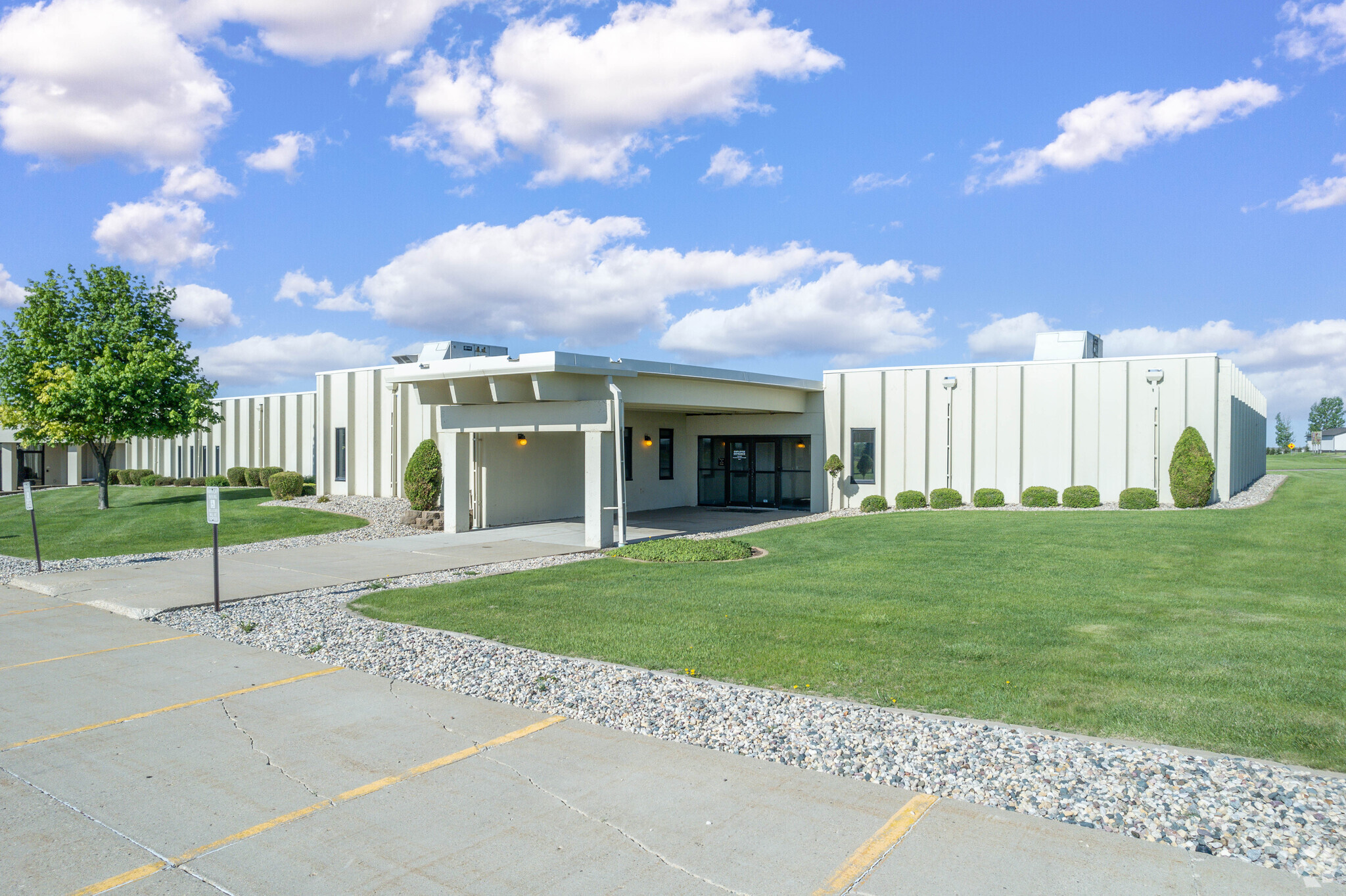 146 Industrial Park, Jackson, MN à louer Photo principale– Image 1 sur 25