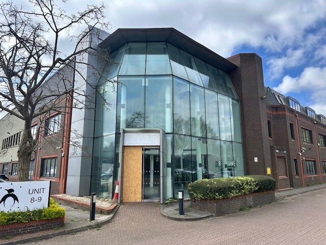 8-9 Lismirrane Industrial Park, Elstree Road, Elstree à vendre - Photo de l’immeuble – Image 3 sur 14