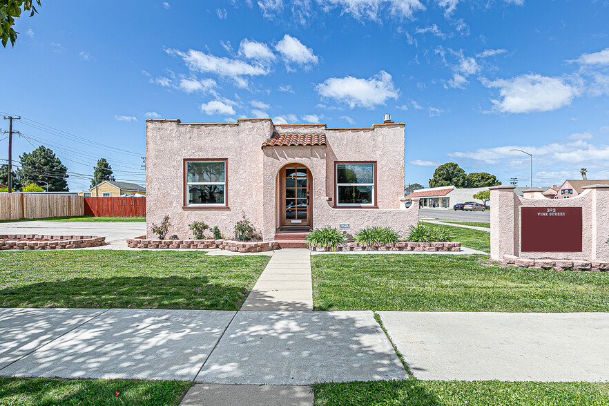 323 Vine St, Santa Maria, CA à vendre - Photo de l’immeuble – Image 2 sur 6