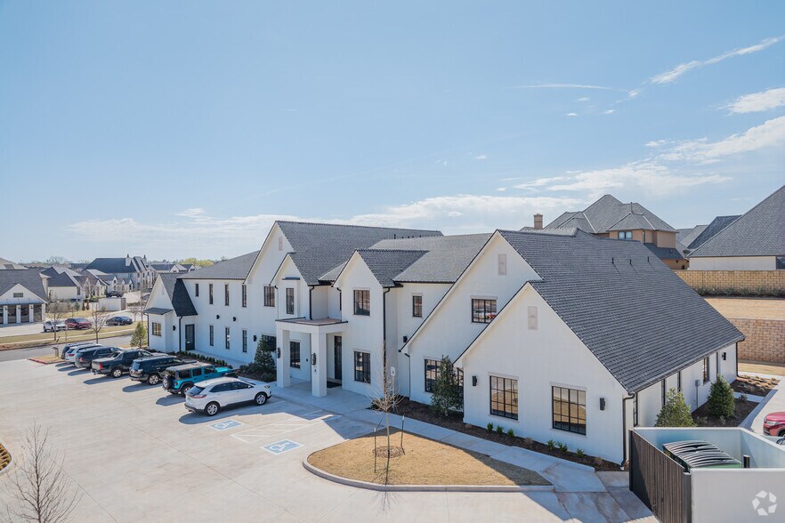 3030 NW 164th, Edmond, OK à louer - Photo de l’immeuble – Image 3 sur 12