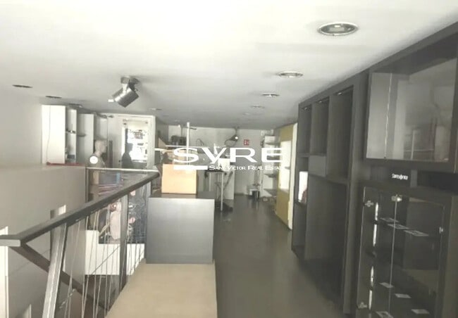 Plus de détails pour Local commercial à louer