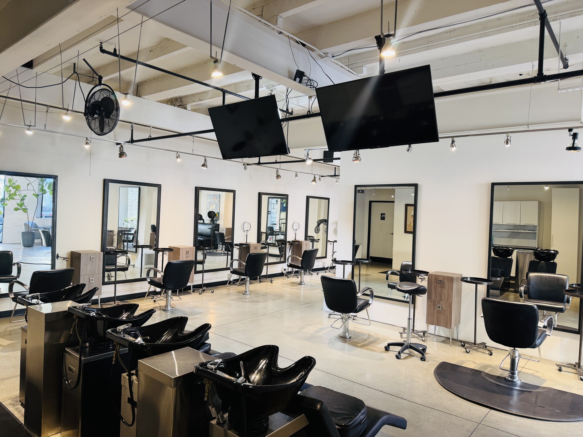 1223 Cleveland Ave, San Diego, CA à louer Photo intérieure– Image 1 sur 7