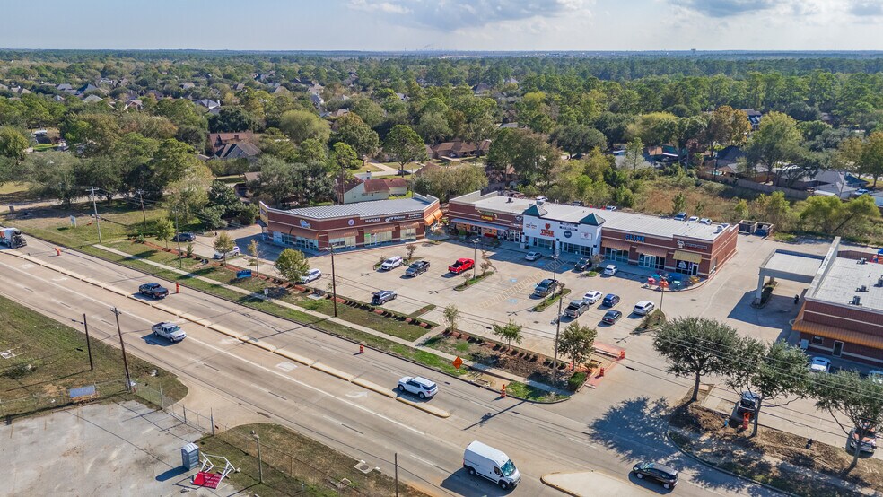 606-610 FM 517 Rd W, Dickinson, TX à louer - Photo de l’immeuble – Image 3 sur 7