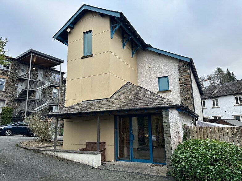 Beresford Rd, Windermere à louer - Photo de l’immeuble – Image 3 sur 11
