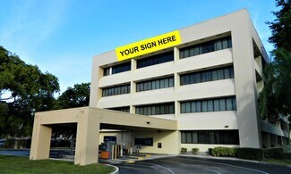 Plus de détails pour 1761 W Hillsboro Blvd, Deerfield Beach, FL - Local commercial à louer