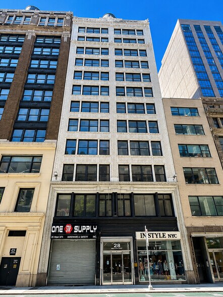 28 W 36th St, New York, NY à louer - Photo de l’immeuble – Image 1 sur 3