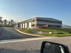 5897 Balsom Ridge Rd, Denver, NC à louer Photo intérieure– Image 1 sur 4