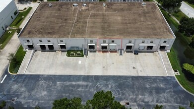 8901 Boggy Creek Rd, Orlando, FL à louer Photo de l’immeuble– Image 2 sur 5