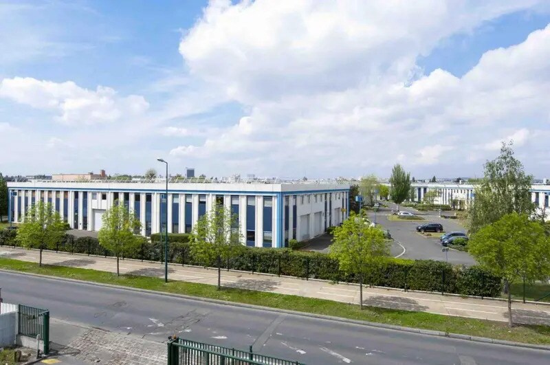 Local d’activités dans Gennevilliers à louer - Photo de l’immeuble – Image 3 sur 10