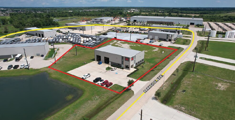 8220 Parkside Ave, Baytown, TX à louer - Photo principale – Image 1 sur 2
