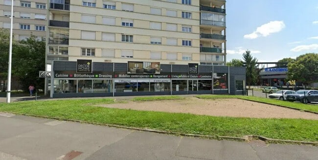 Plus de détails pour Local commercial à vendre
