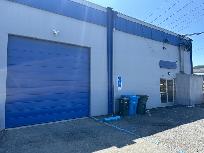 1415-1487 Laurelwood Rd, Santa Clara, CA à louer - Photo de l’immeuble – Image 1 sur 16