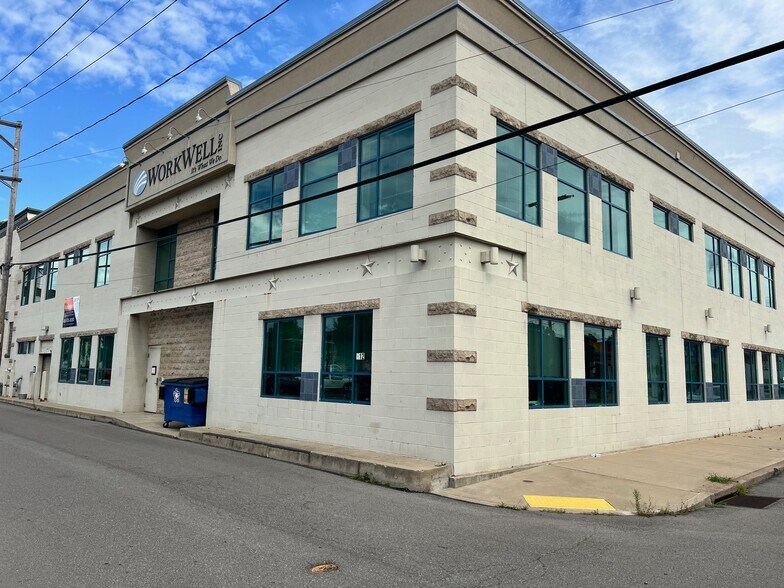112 Third Ave, Carnegie, PA à vendre - Photo de l’immeuble – Image 3 sur 21