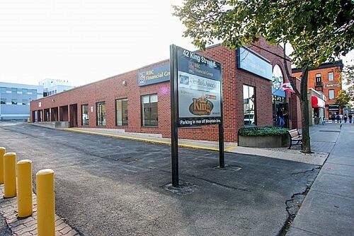 42 King St E, Stoney Creek, ON à louer - Photo de l’immeuble – Image 2 sur 5