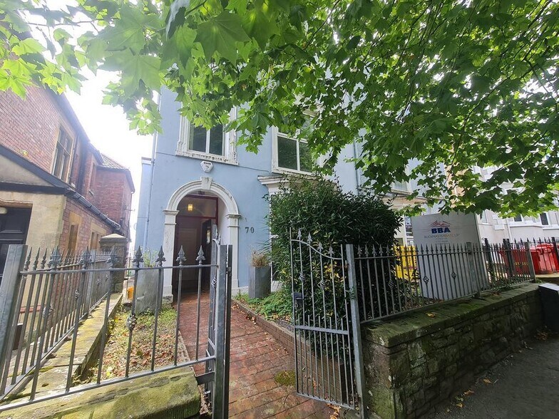 70 Walter Rd, Swansea à vendre - Photo de l’immeuble – Image 2 sur 20