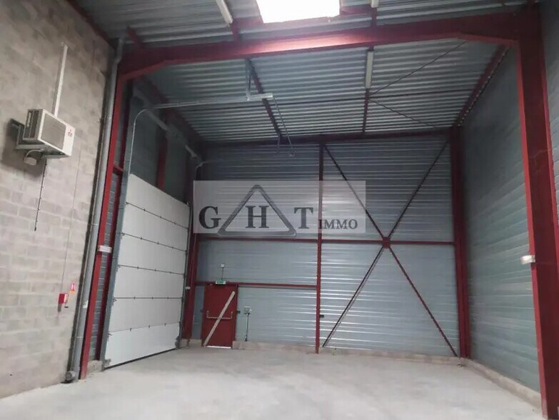 Industriel/Logistique dans Chelles à vendre - Photo intérieure – Image 3 sur 8