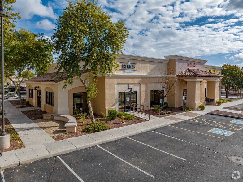 1525 S Higley Rd, Gilbert, AZ à vendre - Photo principale – Image 1 sur 1