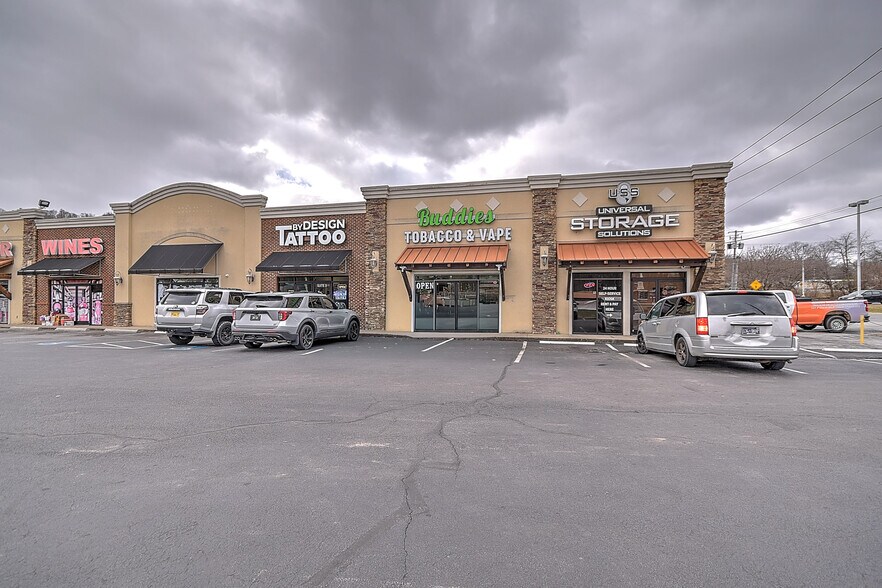 1201 Highway 19E, Elizabethton, TN à vendre - Photo de l’immeuble – Image 2 sur 17