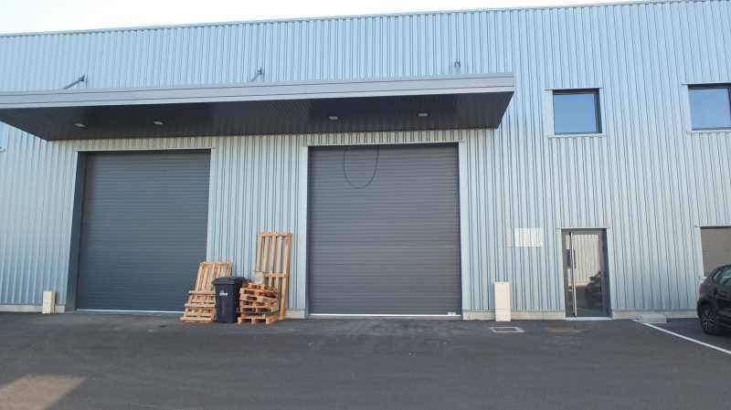 Bureau dans Saint-Priest à louer Photo de l’immeuble– Image 1 sur 4