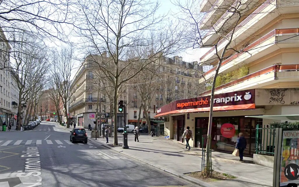 Local commercial dans Paris à louer Photo de l’immeuble– Image 1 sur 3