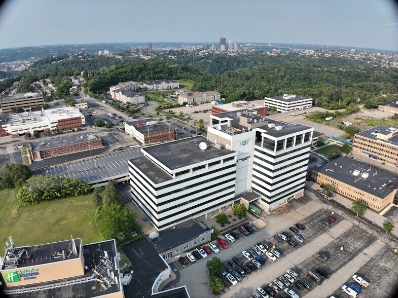 REO Sale | Pittsburgh Office Portfolio portefeuille de 3 biens à vendre sur LoopNet.fr – Image 3 sur 54