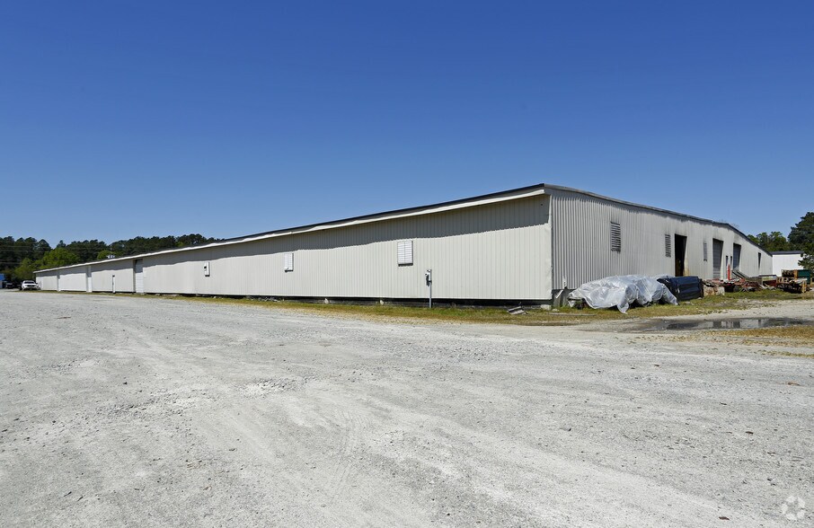 1305 Brightleaf Blvd, Smithfield, NC à louer - Photo de l’immeuble – Image 2 sur 4