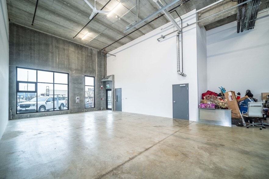 9123 Bentley St, Vancouver, BC à louer - Photo intérieure – Image 2 sur 15