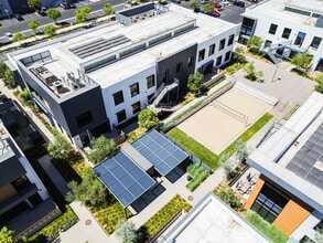 3081-3085 N Hollywood Way, Burbank, CA à louer Photo intérieure– Image 2 sur 8