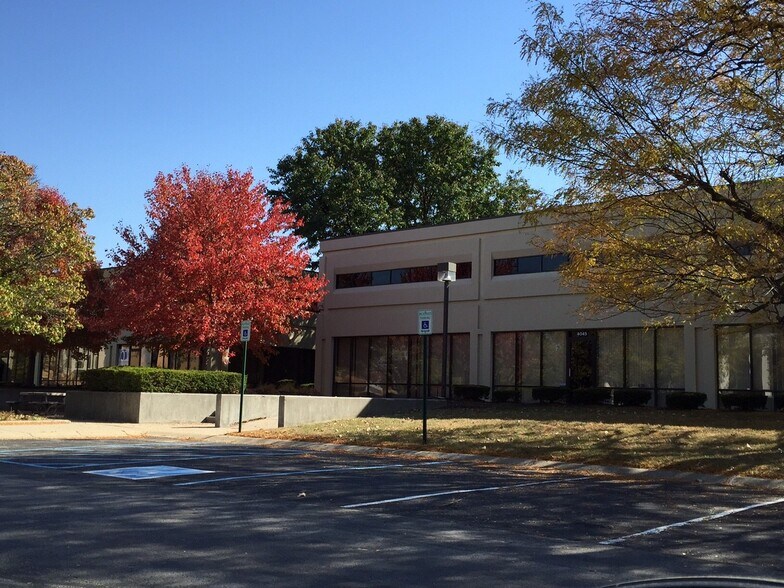 4045-4113 Vincennes Rd, Indianapolis, IN à louer - Photo principale – Image 1 sur 5