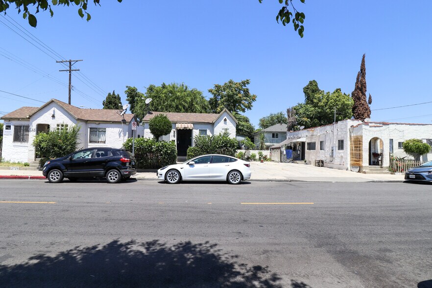 2705 Trinity St, Los Angeles, CA à vendre - Photo de l’immeuble – Image 3 sur 8