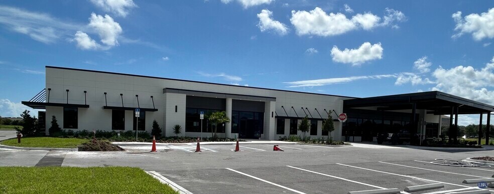 2339 Medico Ln, Melbourne, FL à louer - Photo de l’immeuble – Image 1 sur 3