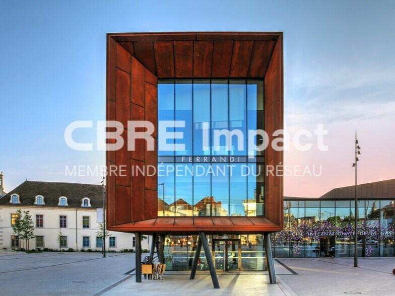 Local commercial dans Dijon à louer - Photo de l’immeuble – Image 1 sur 3
