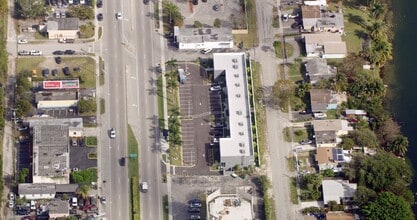 4250 W Hallandale Beach Blvd, Pembroke Park, FL - VUE AÉRIENNE  vue de carte - Image1