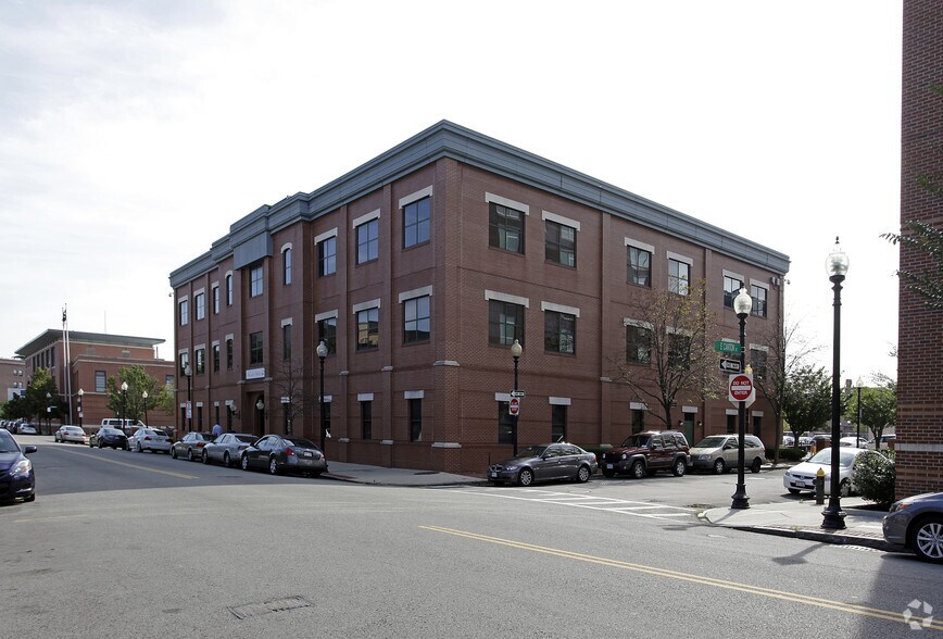 660 Harrison Ave, Boston, MA à louer - Photo principale – Image 1 sur 3