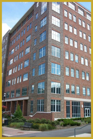 48 Donley St, Morgantown, WV à louer - Photo de l’immeuble – Image 1 sur 2