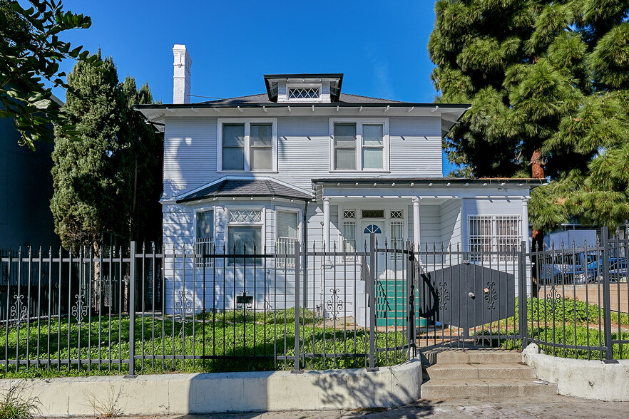 1021 S Union Ave, Los Angeles, CA à louer - Photo principale – Image 2 sur 29