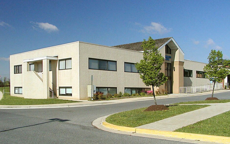 26005 Ridge Rd, Damascus, MD à vendre - Photo de l’immeuble – Image 2 sur 13