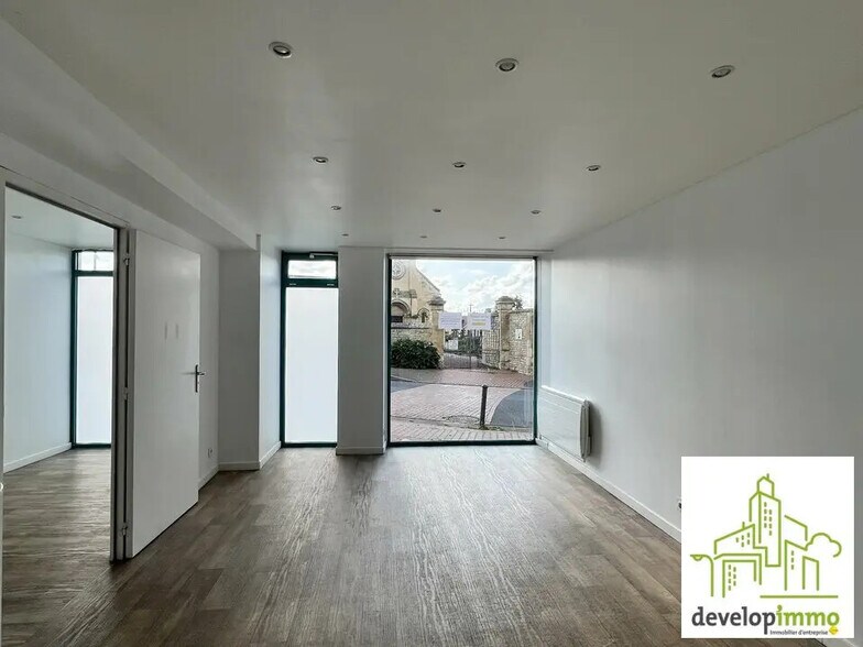 Bureau dans Fleury-sur-Orne à louer - Photo de l’immeuble – Image 3 sur 12