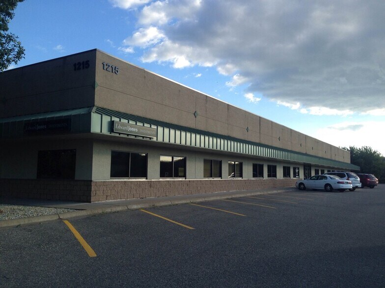 1215 N 7th St, Lake City, MN à louer - Photo de l’immeuble – Image 1 sur 7